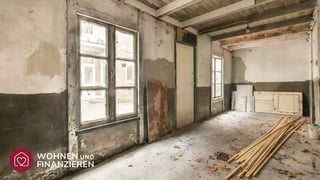 Heruntergekommenes Haus von innen